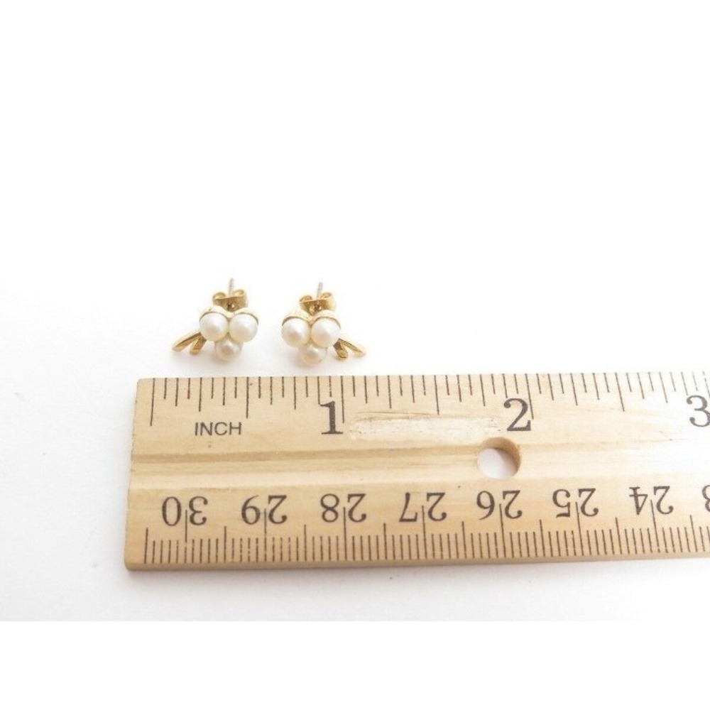 Vintage Faux Pearl 3 Bud Flower Gold Plated Stud Earrings - Picture 3 of 3